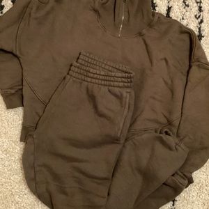 Outdoor Voices Nimbus Cotton Sweatsuit in Olive - Sz S